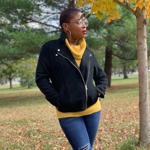 Meet your Posher, Candice